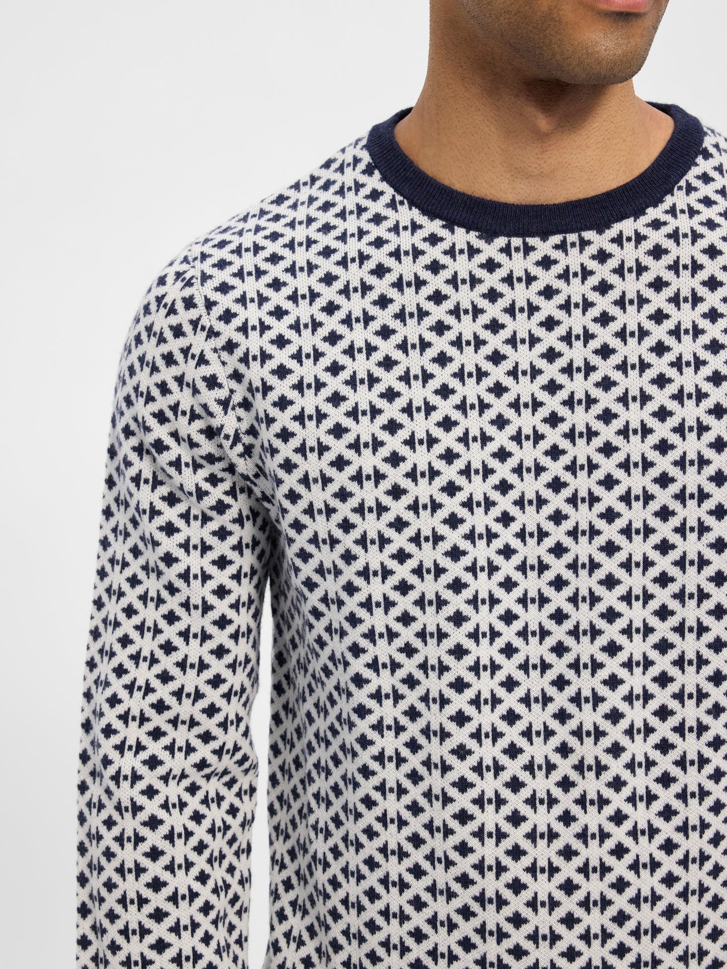 Woolen Long Sleeve Jumper - Off White Pattern